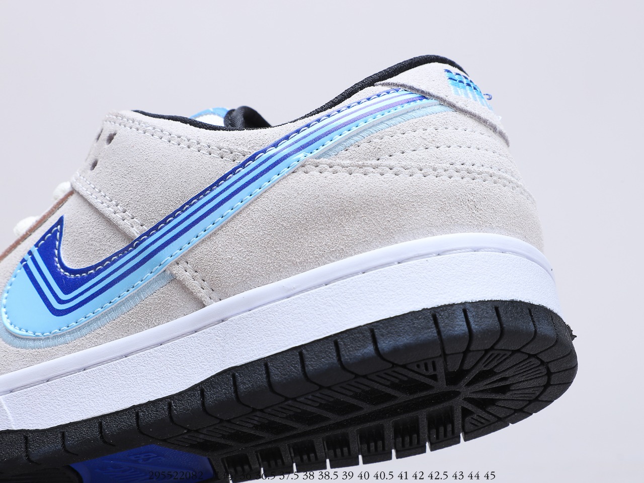 150 耐克Nike SB Dunk Low Truck lt pack 公路旅行该款SB Dunk CT6688-200