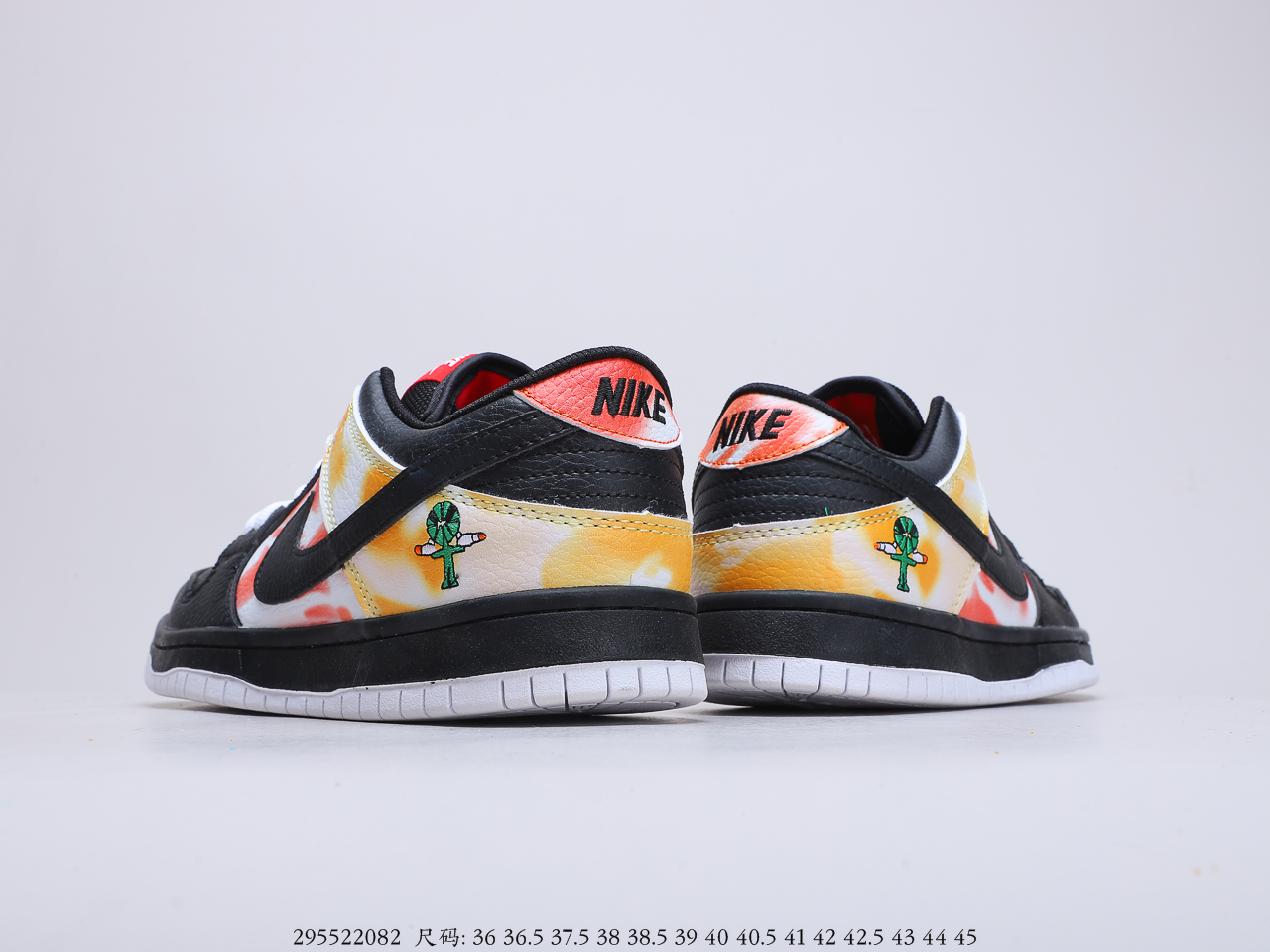 150 耐克Nike SB Dunk Low“Raygun”低帮系列休闲气垫板鞋“外星人刺绣” 货号：BQ6832-001
