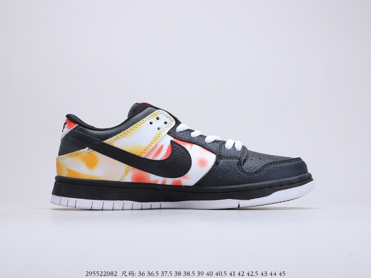 150 耐克Nike SB Dunk Low“Raygun”低帮系列休闲气垫板鞋“外星人刺绣” 货号：BQ6832-001