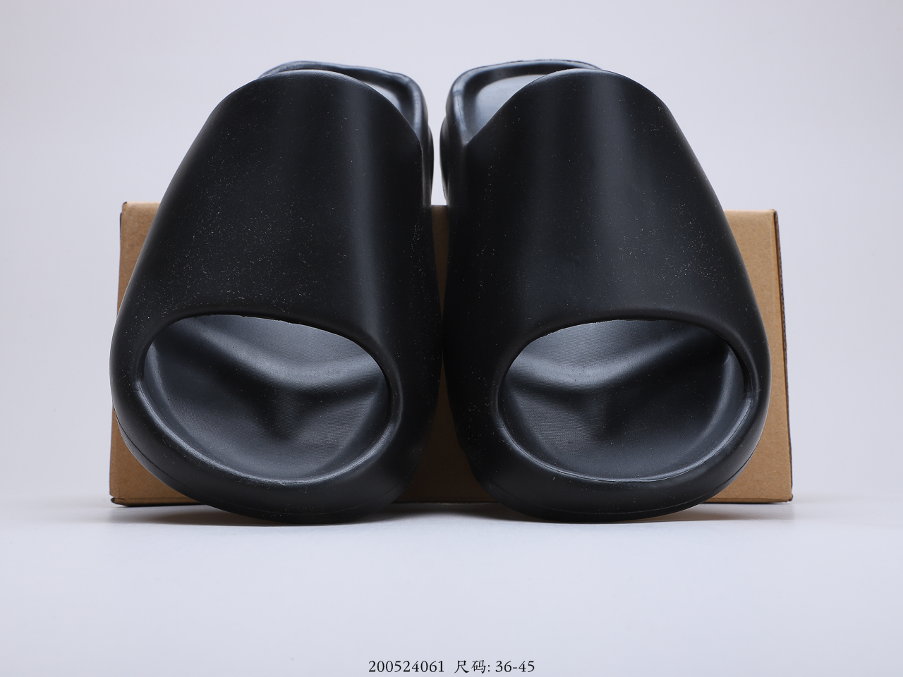 90 阿迪达斯 AdidasYeezy Slide 椰子 极简 侃爷外出户外沙滩拖鞋