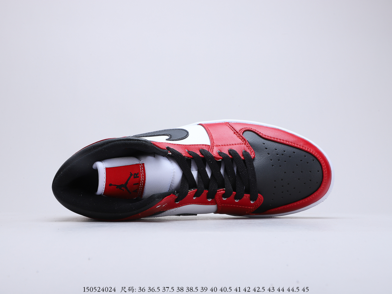 220  Air Jordan 1 Mid 将芝加哥与黑脚趾元素融合 Air Jordan 1 Mid “Chicago Black Toe”  货号：554724-069
