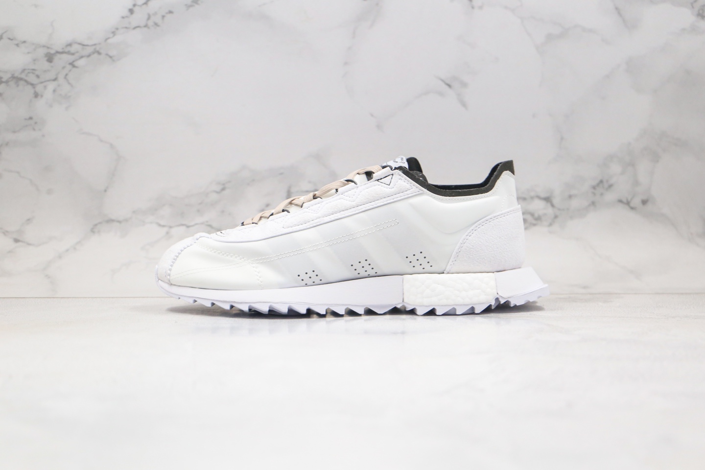 Local Himself Company ADI Vintage Popcorn Shoes White SL 7600 King Jia Er On Foot Adidas SL7600 local-himself-company-adi-vintage-popcorn-shoes-white-sl-7600-king-jia-er-on-foot-adidas-sl7600