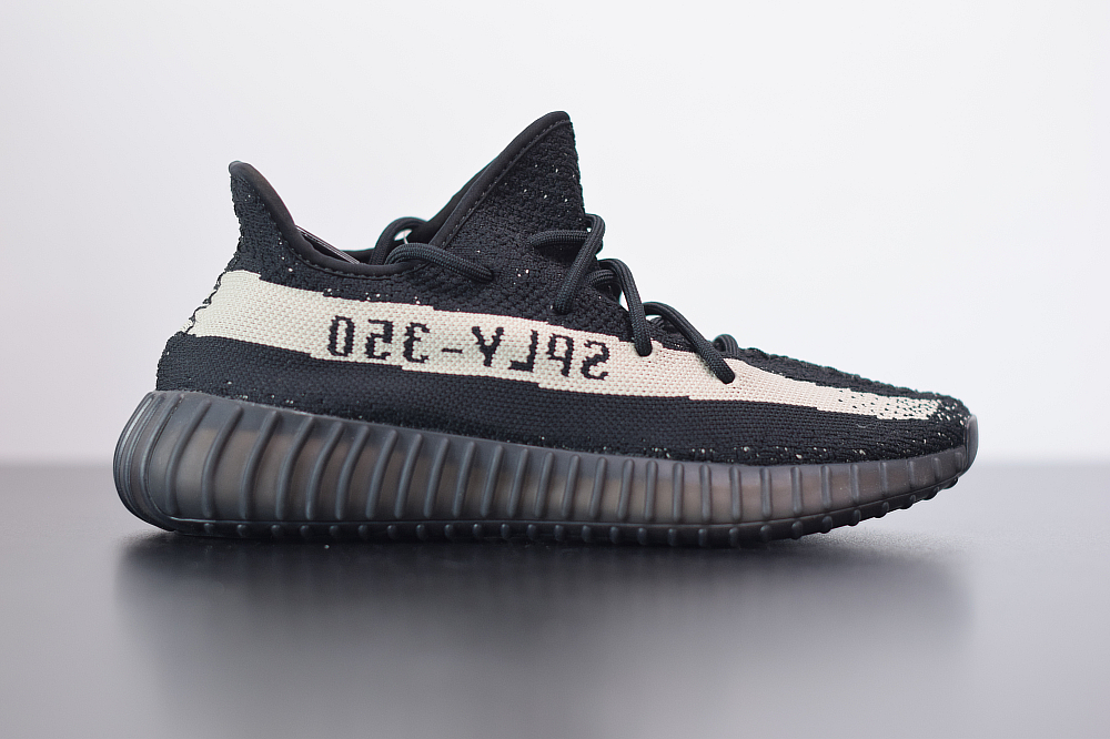 Yeezy Boost 350V2黑白色 经典黑白椰子运动跑鞋 货号:BY1604