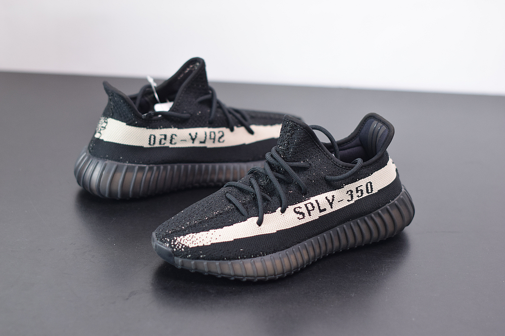 Yeezy Boost 350V2黑白色 经典黑白椰子运动跑鞋 货号:BY1604