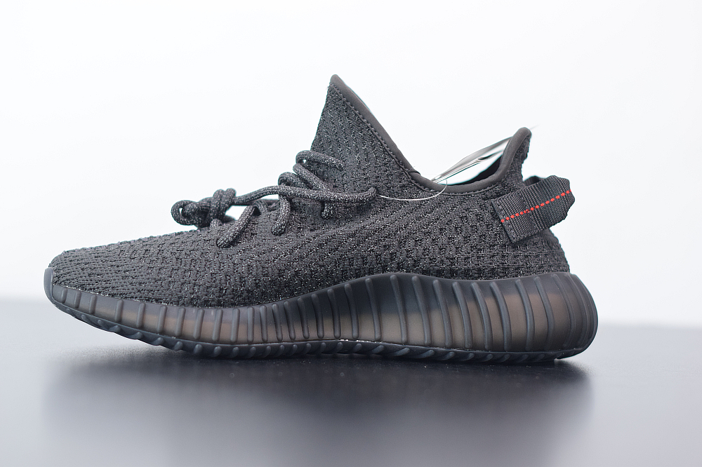 Yeezy Boost 350V2黑满天星椰子运动跑鞋 官方货号:FU9007