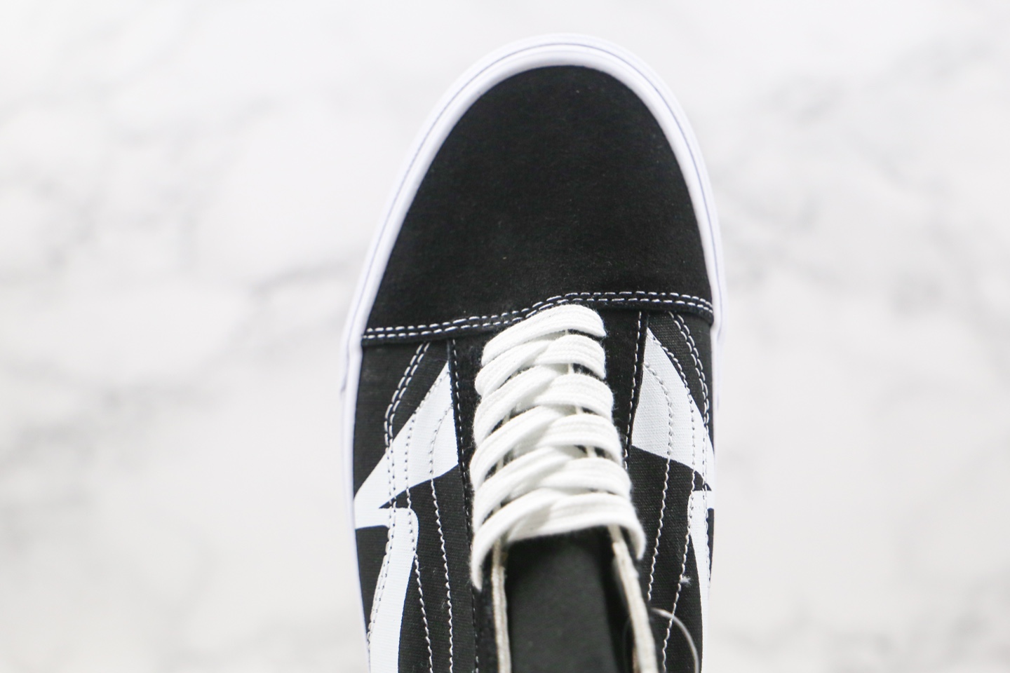 150 万斯Vans 黑白色 特别设计  Old Skool 经典黑白LF15