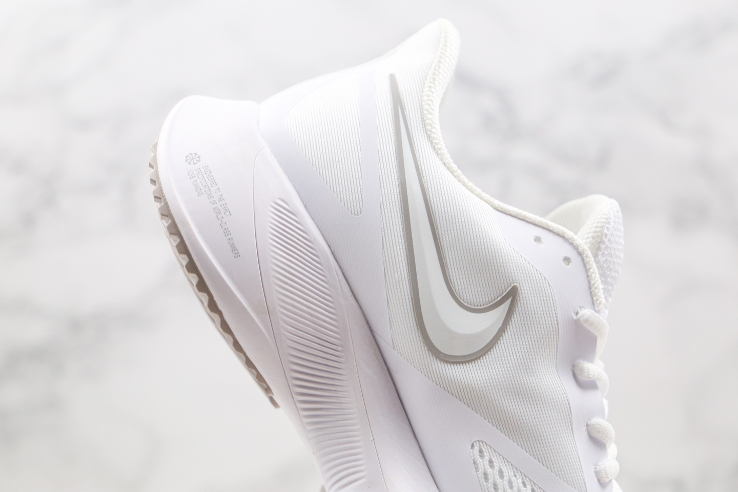 240 公司级 37X NEXT％酷似破2战靴 马拉松nike  zoom  winflo 37X 采用飞织半透明鞋面CI9923 085