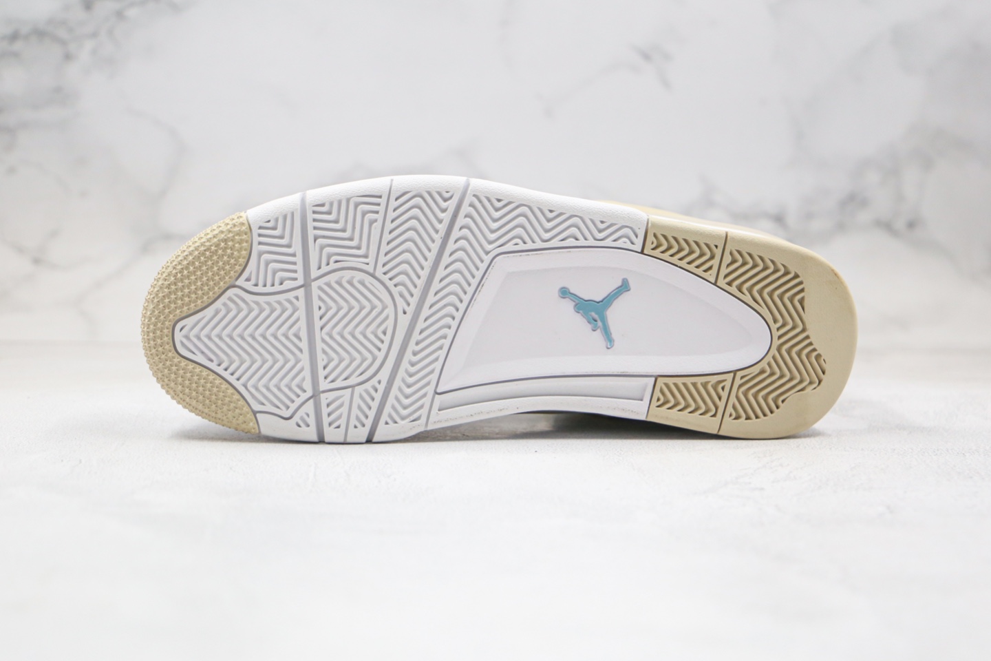 360 公司级 乔丹 AJ4 白卡其色 Air Jordan 4 Retro Linen AJ4 白金 487724-118