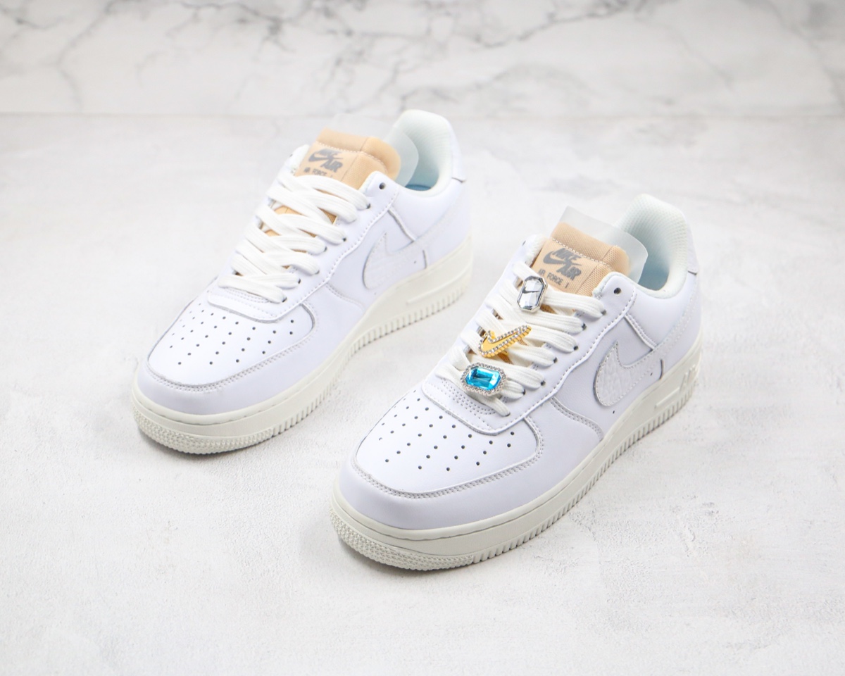 180 真标Air Force 1 07 LX White Onyx Bling LF钻石哔呤空军一号低帮CZ8101-100