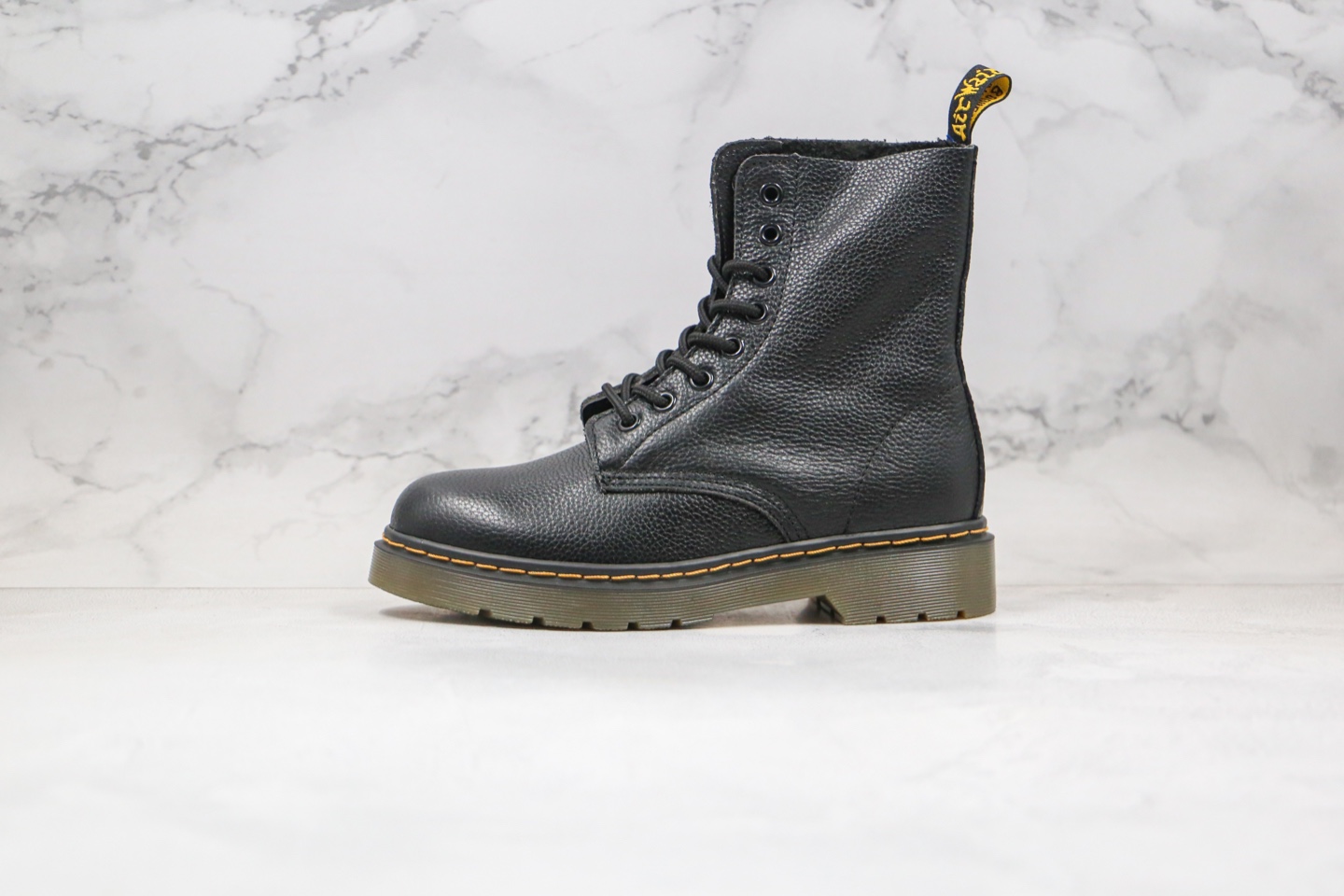 200 八孔 荔枝皮 高帮 1460 DR 马丁靴 Dr.martens 马丁大夫 1460系列