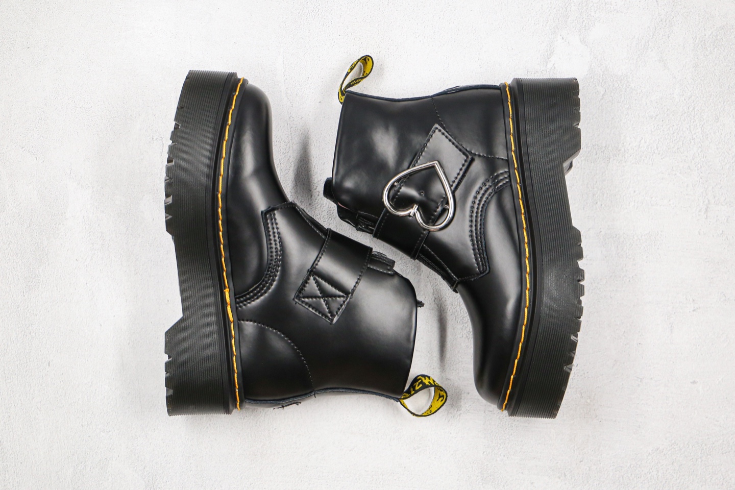200 爱心扣 魔术贴 拉链 厚底 黑色 高帮 DR 马丁靴Dr.martens 马丁靴