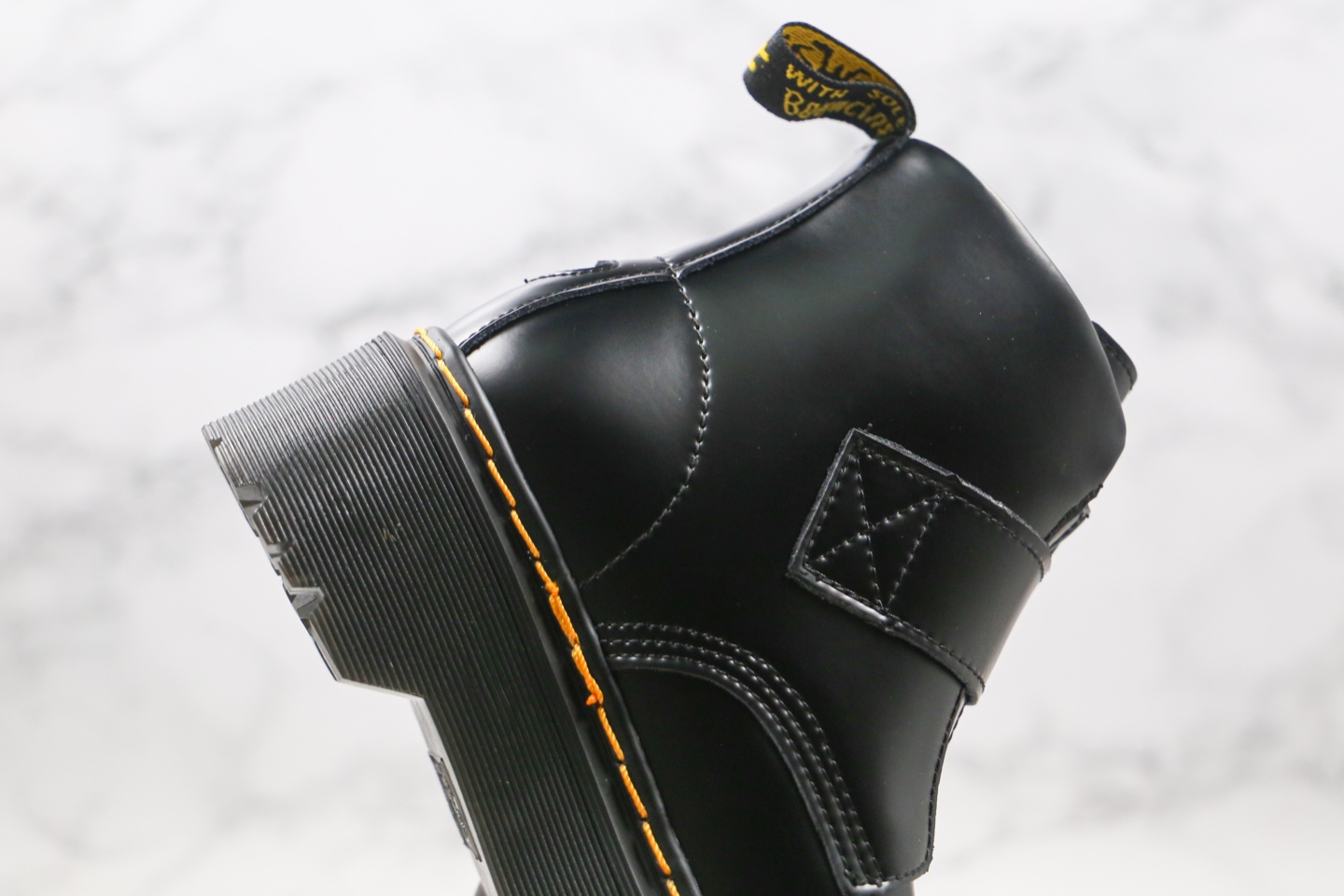 200 爱心扣 魔术贴 拉链 厚底 黑色 高帮 DR 马丁靴Dr.martens 马丁靴