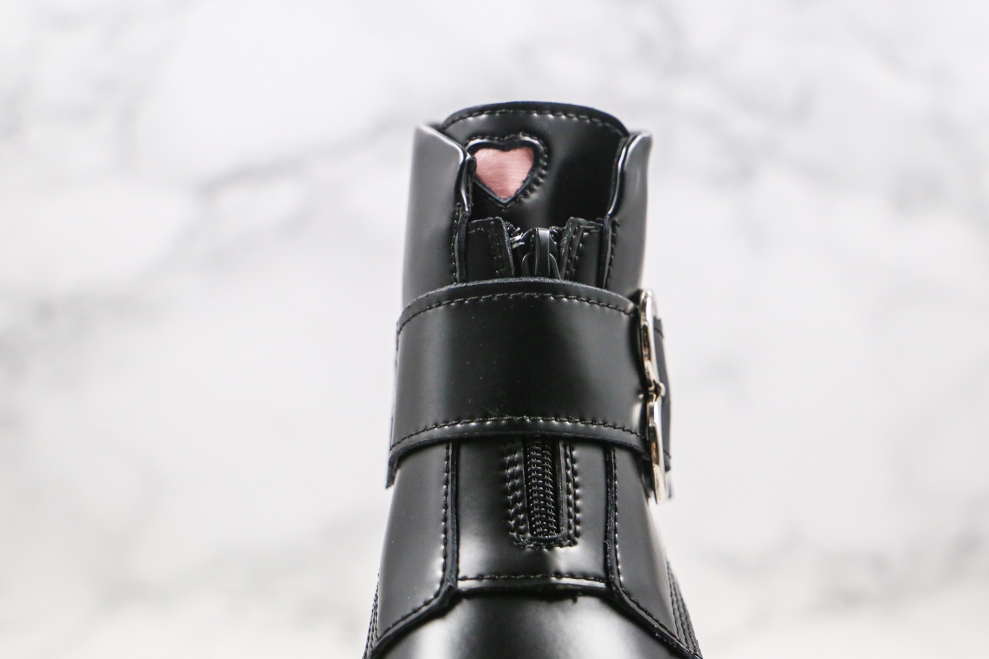 200 爱心扣 魔术贴 拉链 厚底 黑色 高帮 DR 马丁靴Dr.martens 马丁靴