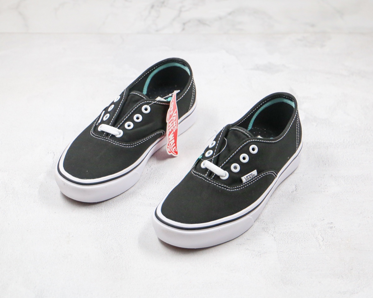 110 万斯VANS  超轻 轻量化 安纳海姆 AUT 黑白色 ComfyCush二代超轻系列Authentic黑白板鞋VN0A3WMAVNE