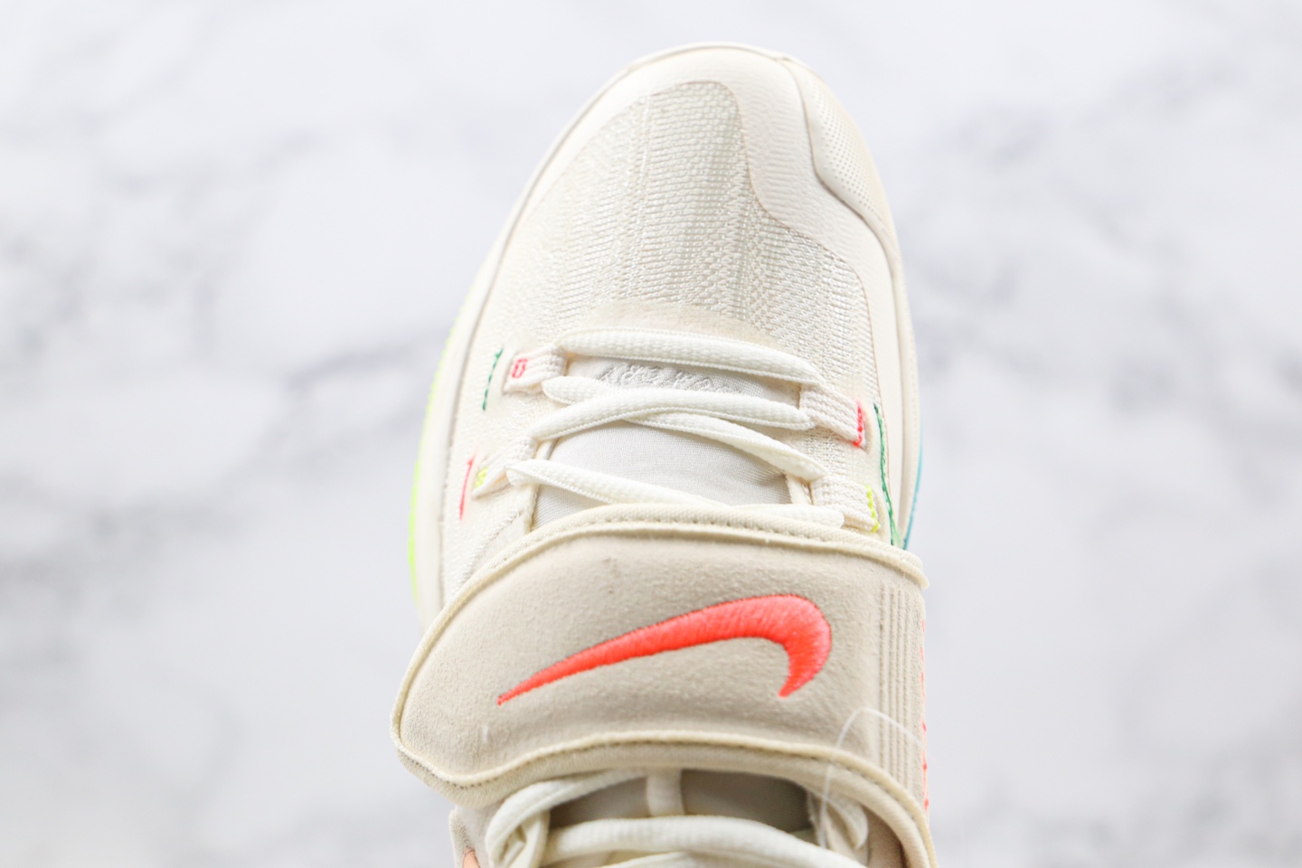 270 公司级 欧文六代6代 米白色 涂鸦 N7 Nike Kyrie 6 N7实战篮球鞋CD5031-101
