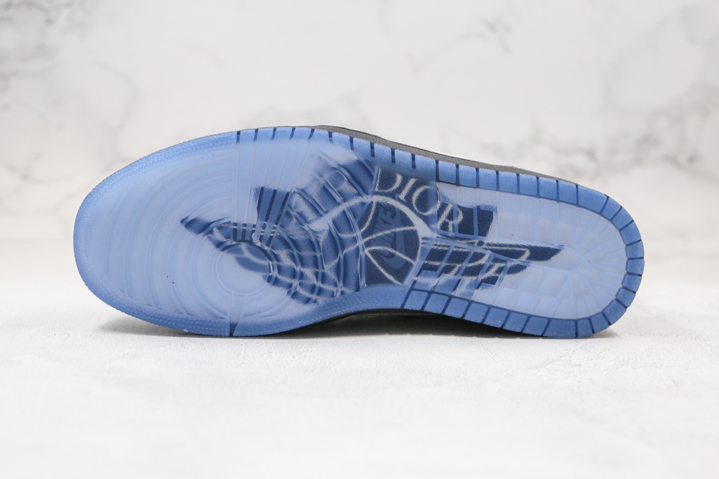 320 AJ1 Dior x Air Jordan 1 AJ1 迪奥联名作为今年级别最高的联名鞋款