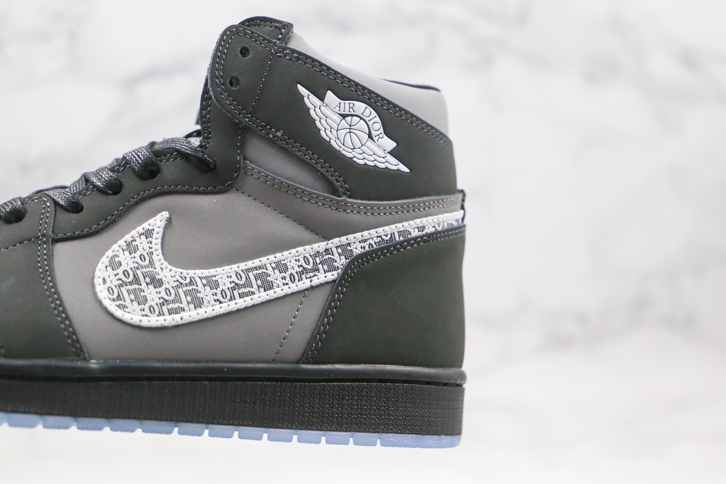 320 AJ1 Dior x Air Jordan 1 AJ1 迪奥联名作为今年级别最高的联名鞋款