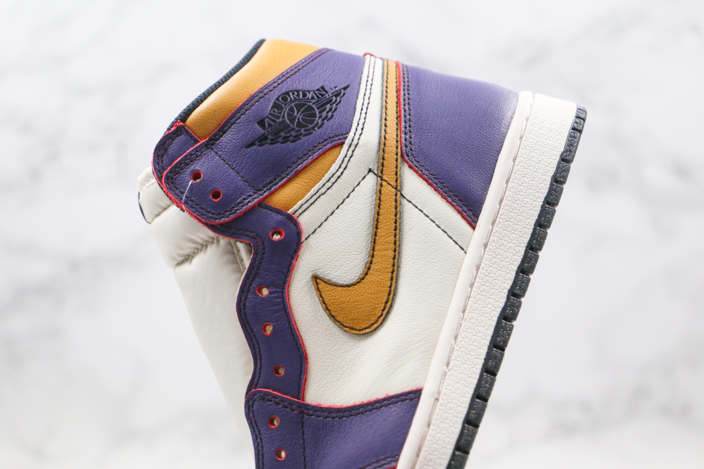 320 刮刮乐 Nike SB x Air Jordan 1 Retro High OG “Court Purple” 湖人 「刮刮乐」CD6578-507