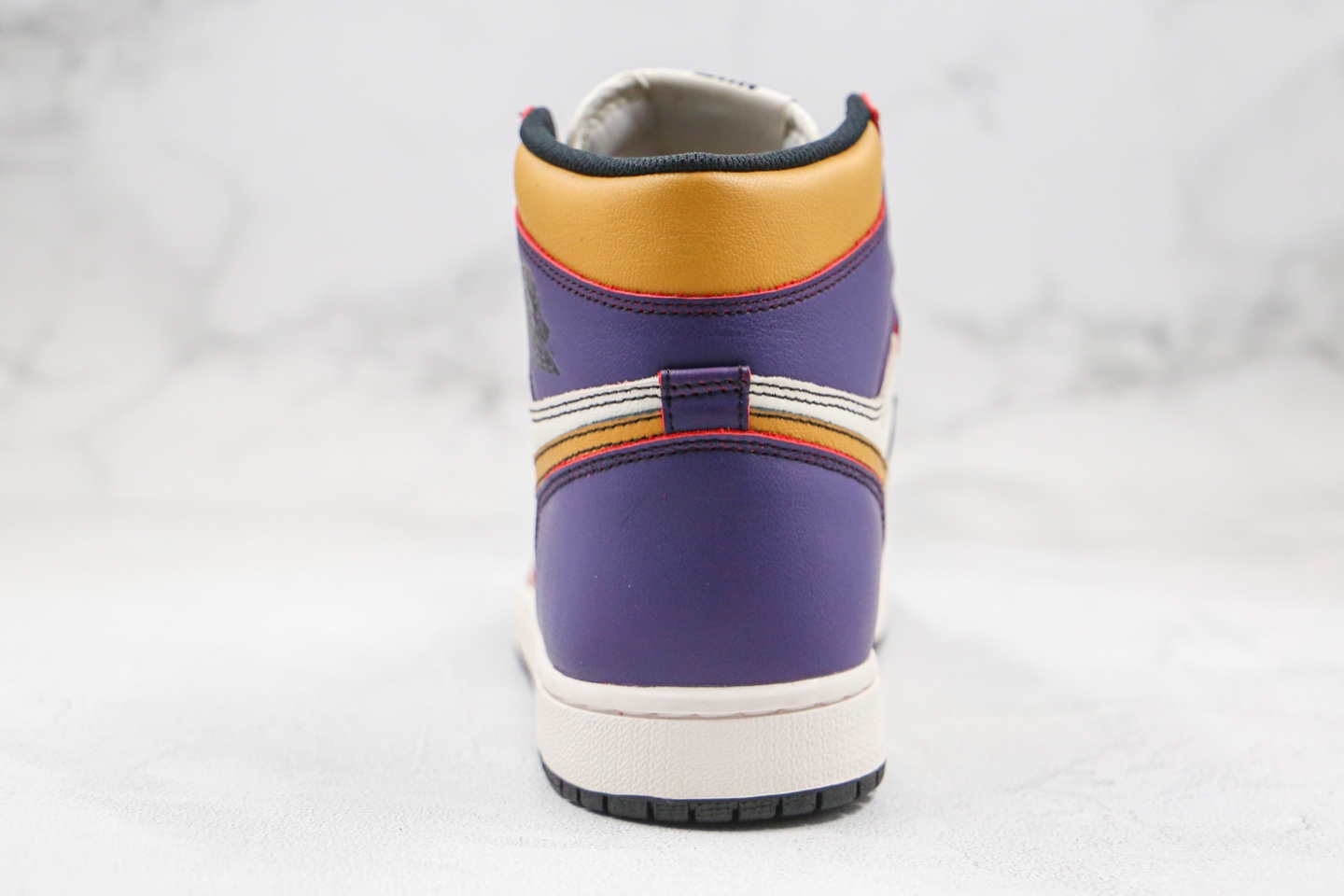 320 刮刮乐 Nike SB x Air Jordan 1 Retro High OG “Court Purple” 湖人 「刮刮乐」CD6578-507