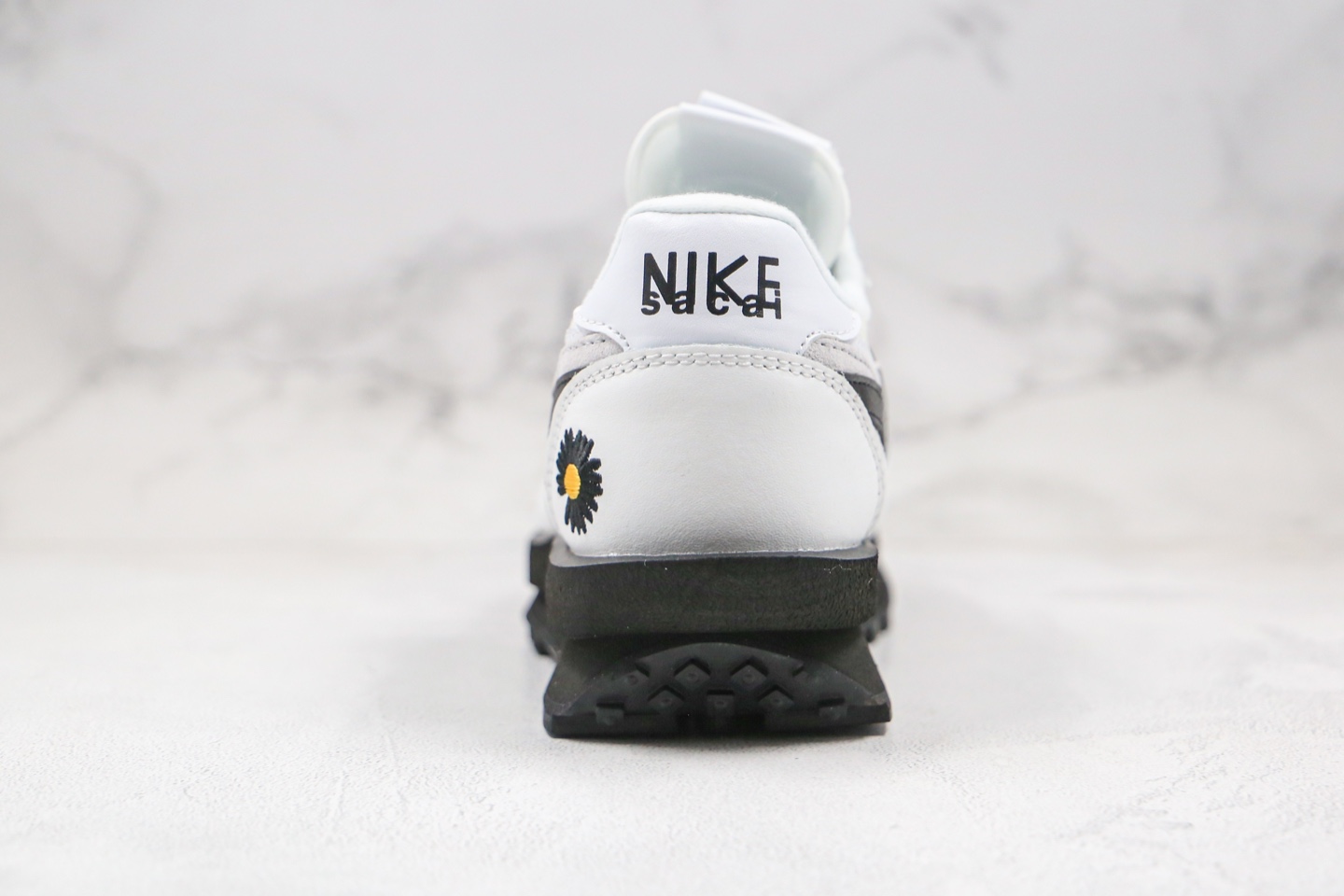 200 公司级 华夫 走秀鞋 白G-Dragon权志龙个人品牌PEACEMINUSONE x Sacai x Nike LDV Waffle Daybreak”雏菊 BV3692-100