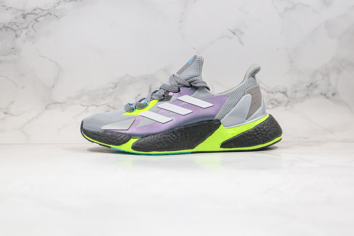 250 阿迪 真爆 X9000L4  爆米花跑鞋 Adidas  Boost 整体造型极具速度感 FW8385