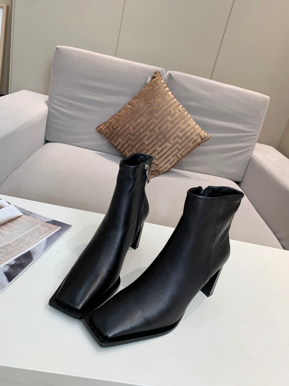 BALENCIAGA巴黎世家2020