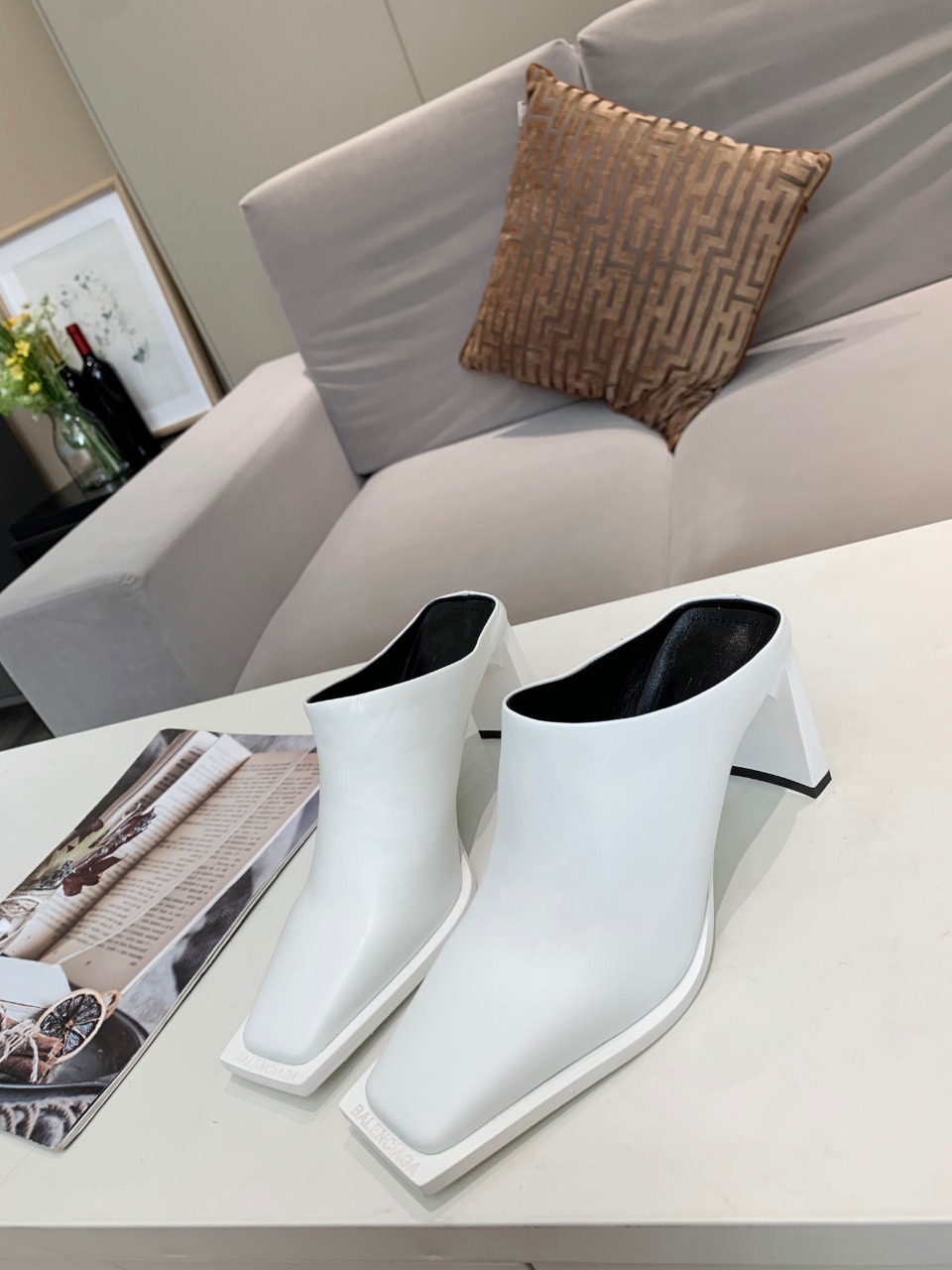 BALENCIAGA巴黎世家2020