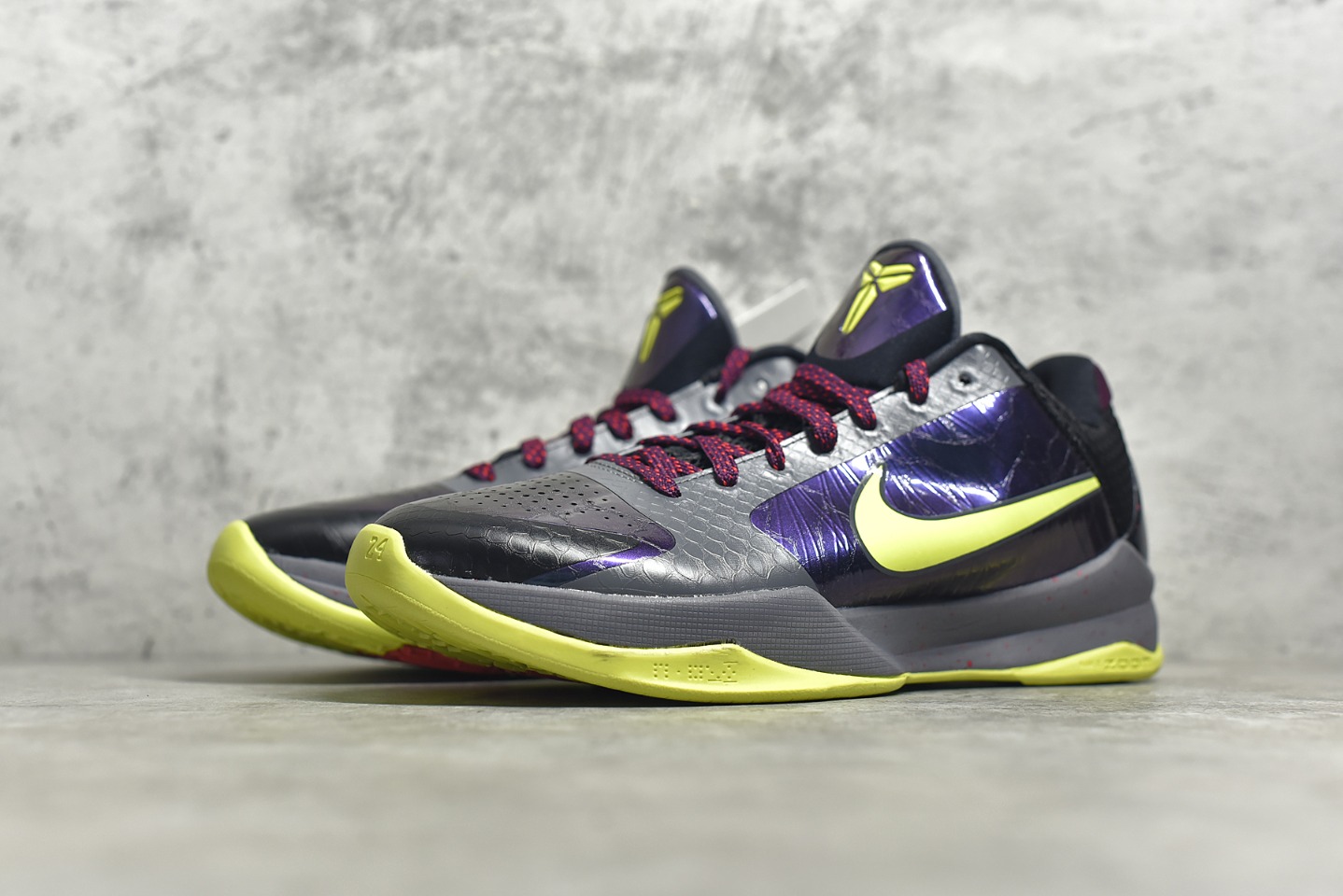 KOBE5鞋码39-46偏小0.5灭