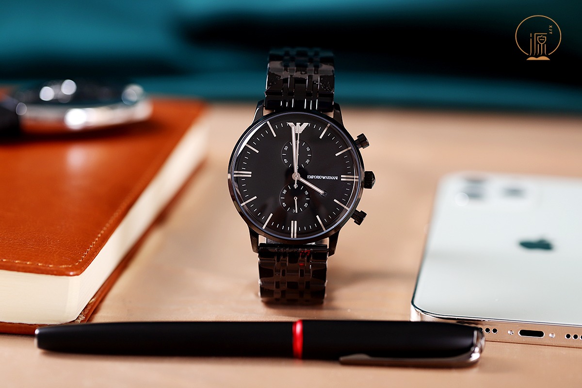 💰220
【阿玛尼】Armani/阿玛尼手表男经典时尚休闲钢带石英表男表

原单品质，316L钢。
豪华气息，提高你个人魅力和生活品味~