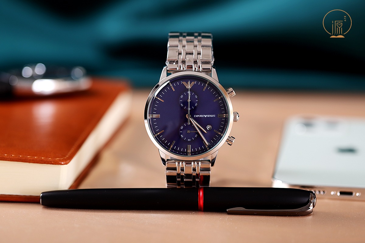 💰220
【阿玛尼】Armani/阿玛尼手表男经典时尚休闲钢带石英表男表

原单品质，316L钢。
豪华气息，提高你个人魅力和生活品味~