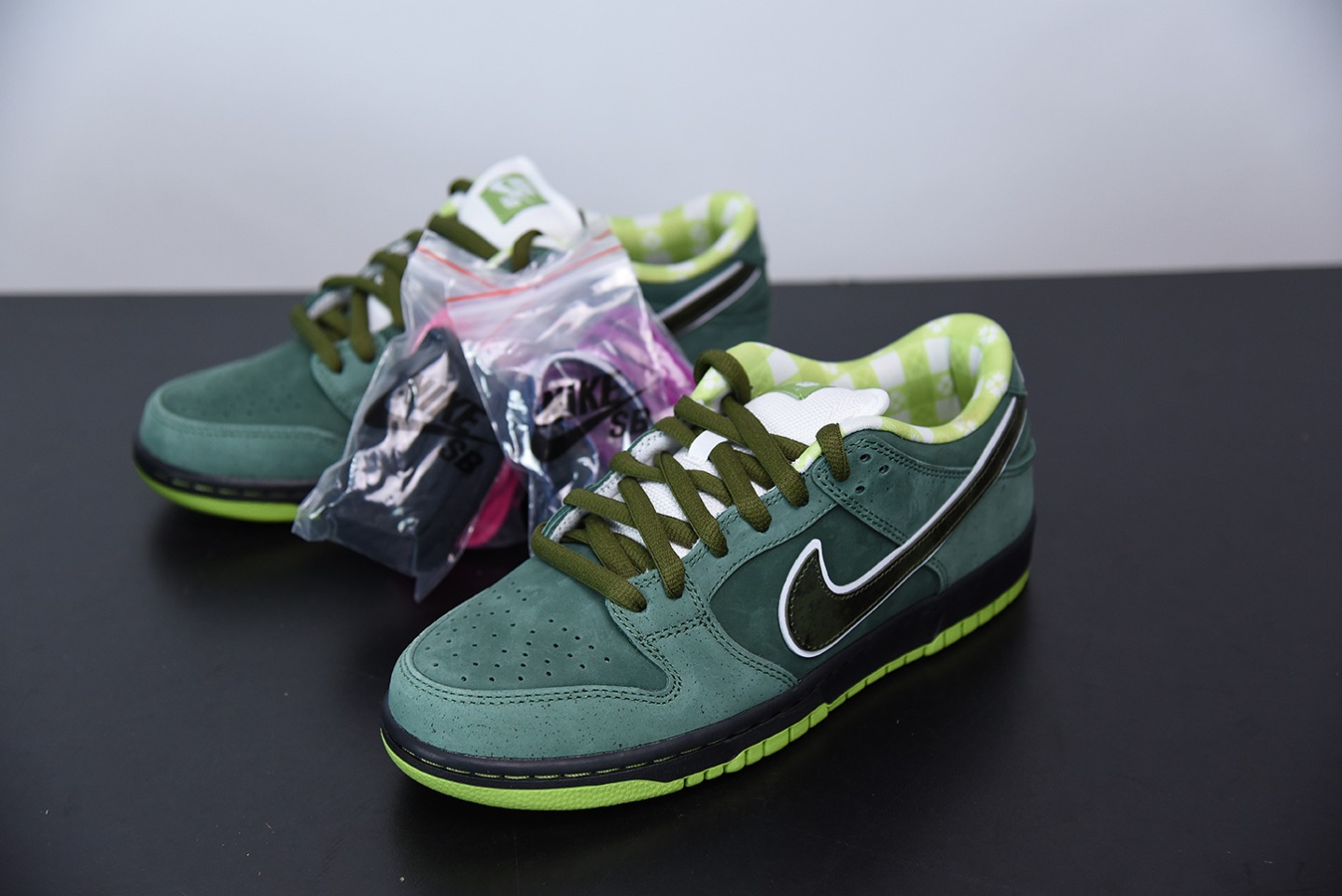 Concepts x Nike SB Dunk Low 绿龙虾男女同款运动鞋 货号:BV1310-337