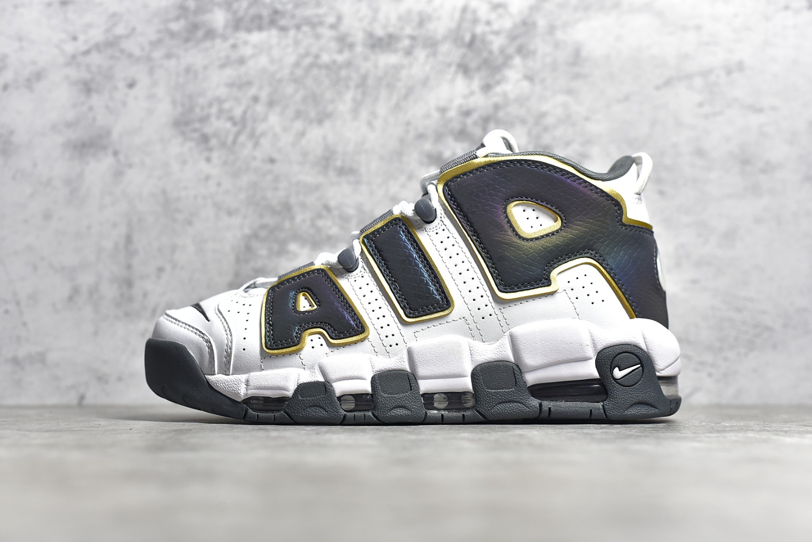 H5 原装级别 全新批次 NK Air More Uptempo OG 皮蓬系列“大AIR” 私模大底带颗粒 原盒原标 所有材料细节均全方位对比正品 目前市面最佳版本