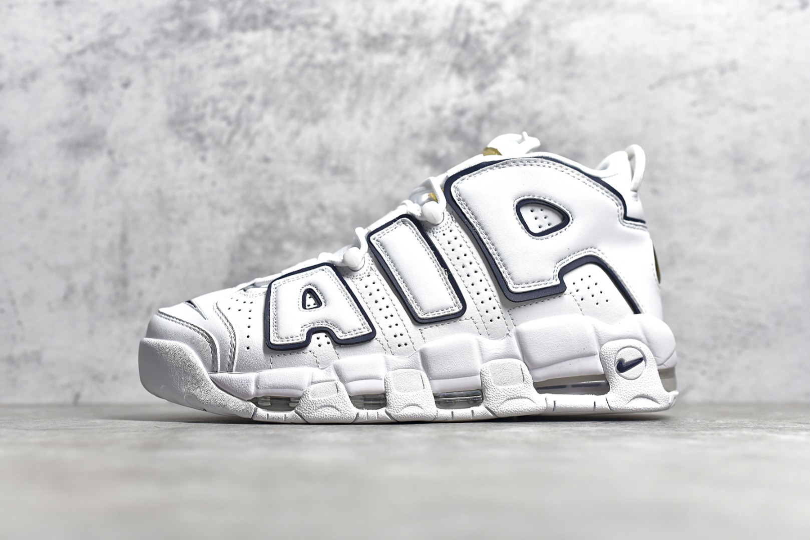 H5 原装级别 全新批次 NK Air More Uptempo OG 皮蓬系列“大AIR” 私模大底带颗粒 原盒原标 所有材料细节均全方位对比正品 目前市面最佳版本