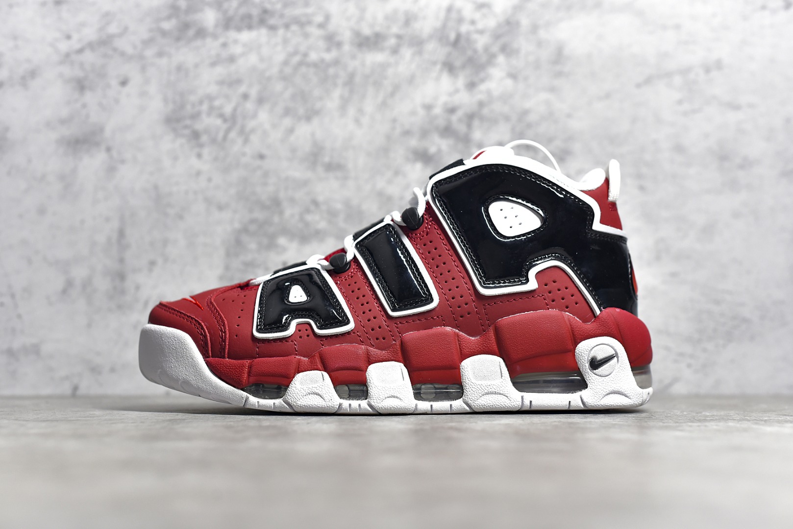 H5 原装级别 全新批次 NK Air More Uptempo OG 皮蓬系列“大AIR” 私模大底带颗粒 原盒原标 所有材料细节均全方位对比正品 目前市面最佳版本