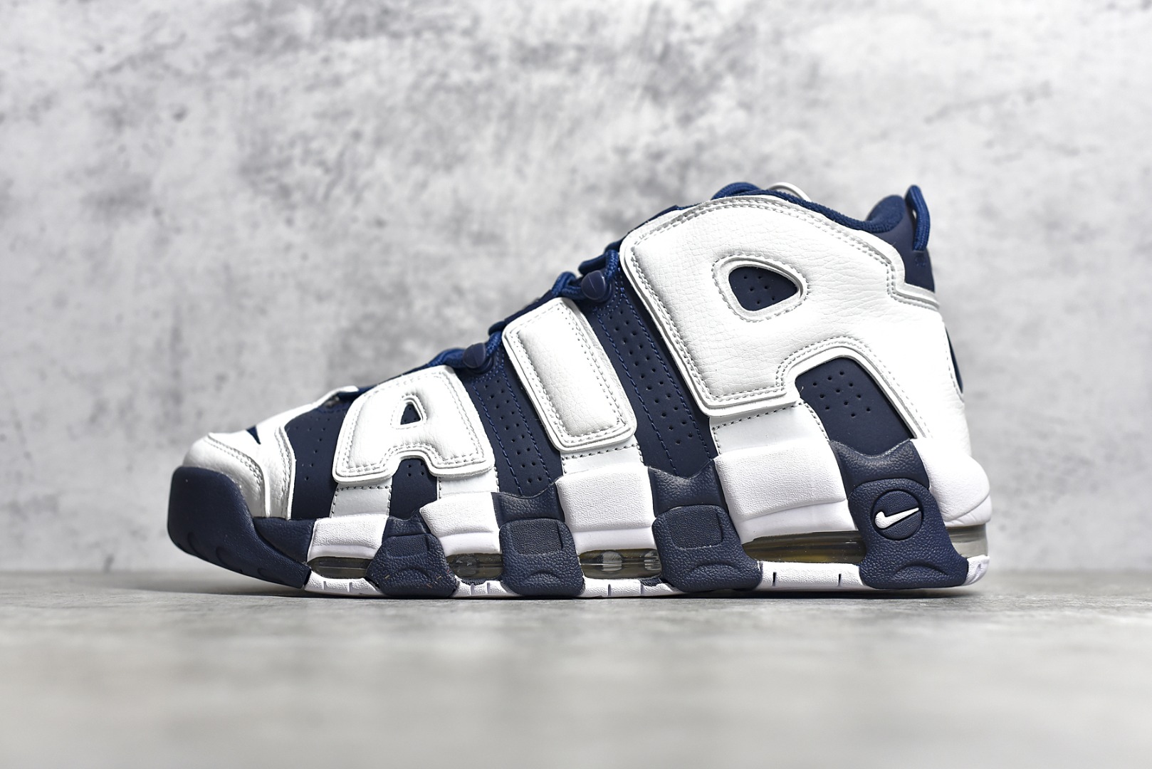 H5 原装级别 全新批次 NK Air More Uptempo OG 皮蓬系列“大AIR” 私模大底带颗粒 原盒原标 所有材料细节均全方位对比正品 目前市面最佳版本