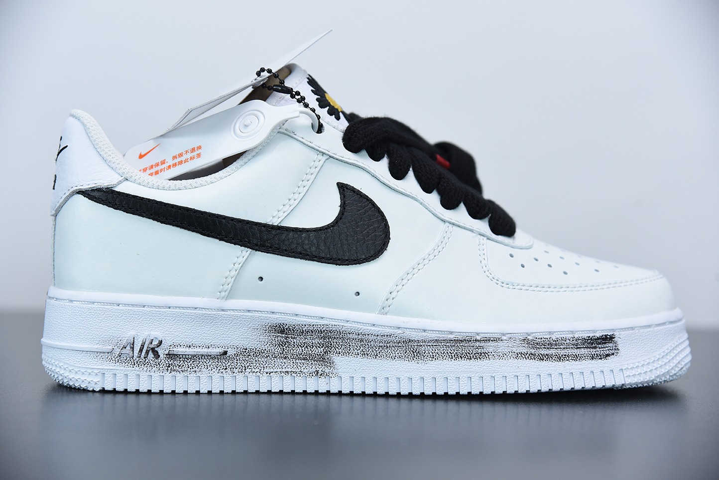 NK Air Force 1 白色权志龙 雏菊 2.0 做旧油墨刮刮乐休闲运动板鞋 货号:DD3223-100