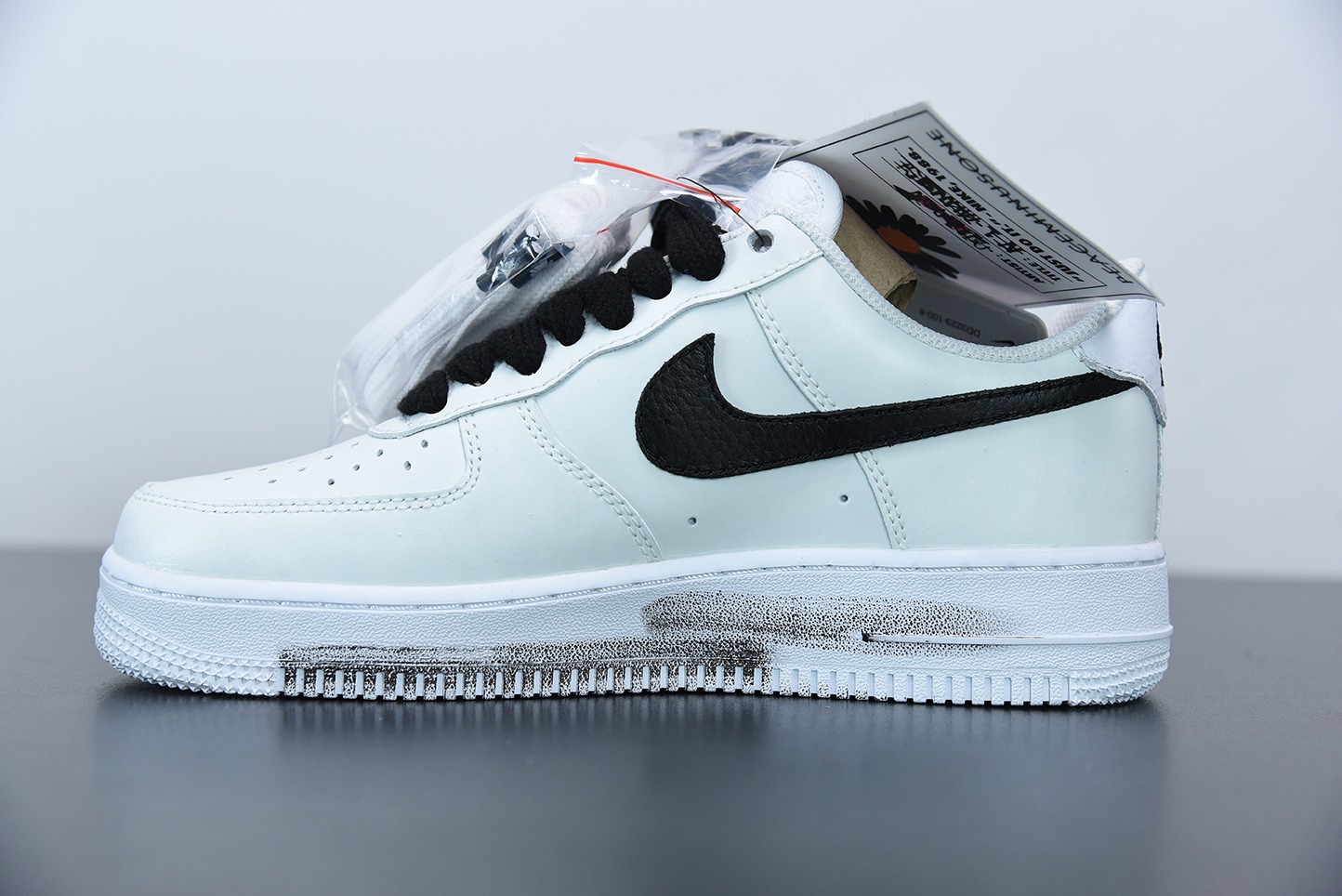 NK Air Force 1 白色权志龙 雏菊 2.0 做旧油墨刮刮乐休闲运动板鞋 货号:DD3223-100