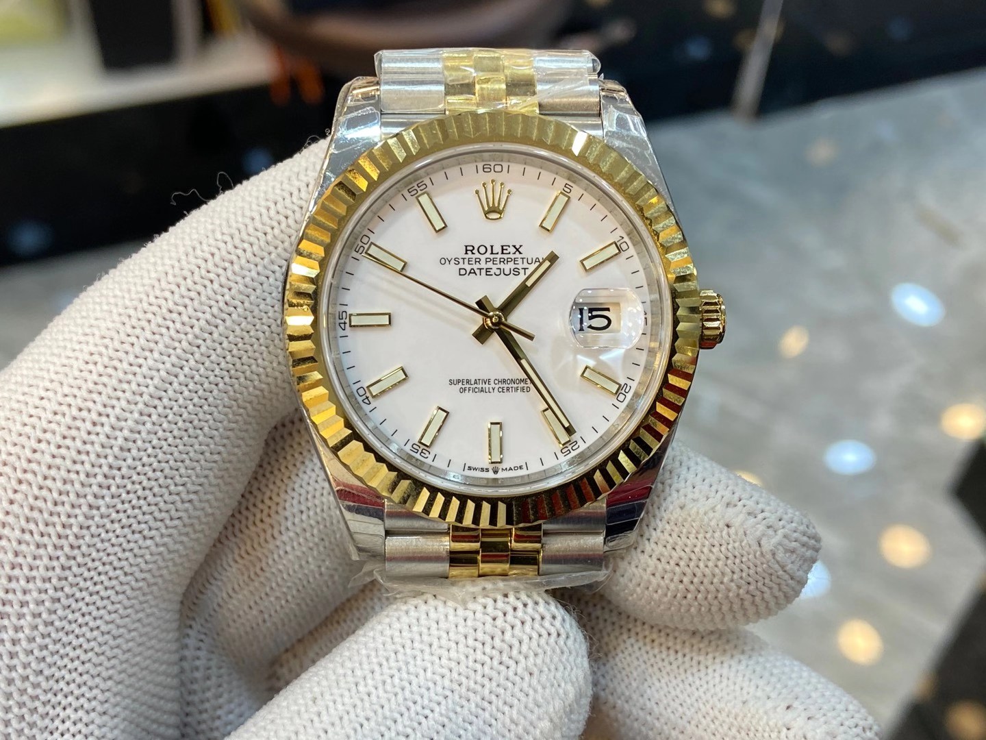 Rolex 劳力士最美白日志41mm表径 体现着独立自信的魅力 追求完美，成就非凡