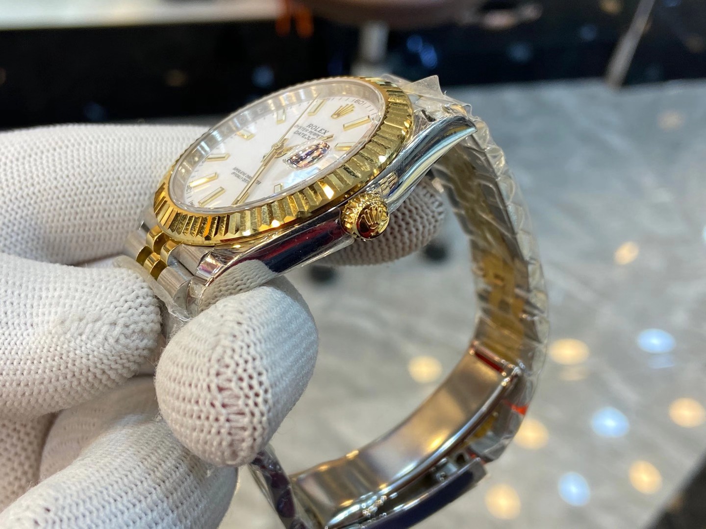 Rolex 劳力士最美白日志41mm表径 体现着独立自信的魅力 追求完美，成就非凡