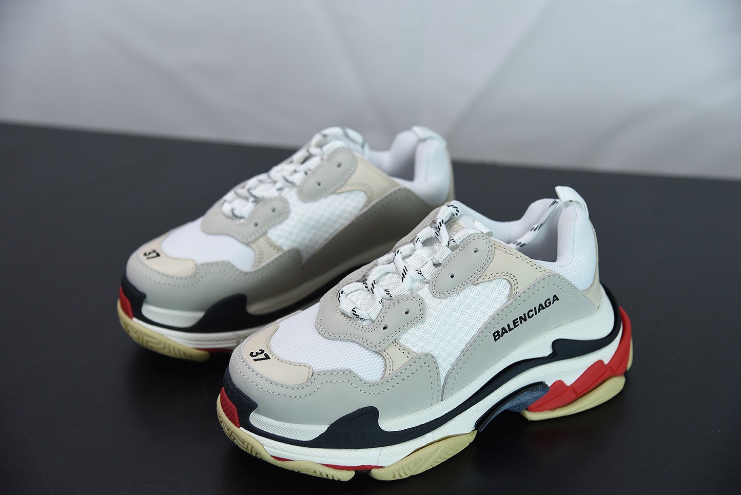 Zapatos dad retro parisinos negro, blanco y rojo 35-45