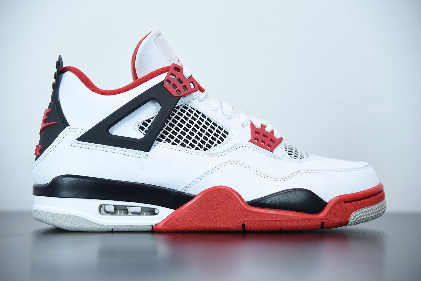 Air Jordan 4 Fire Red AJ4 乔4白红火焰红篮球鞋 货号：DC7770-160