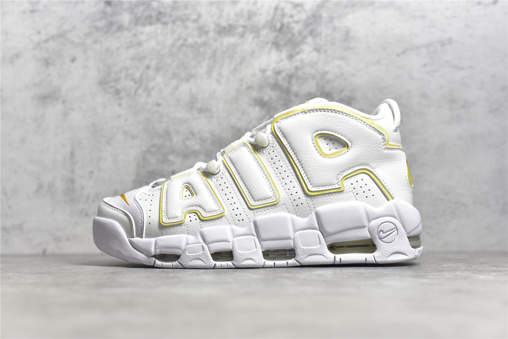 H5 原装级别 全新批次 NK Air More Uptempo OG 皮蓬系列“大AIR” 私模大底带颗粒 原盒原标 所有材料细节均全方位对比正品 目前市面最佳版本