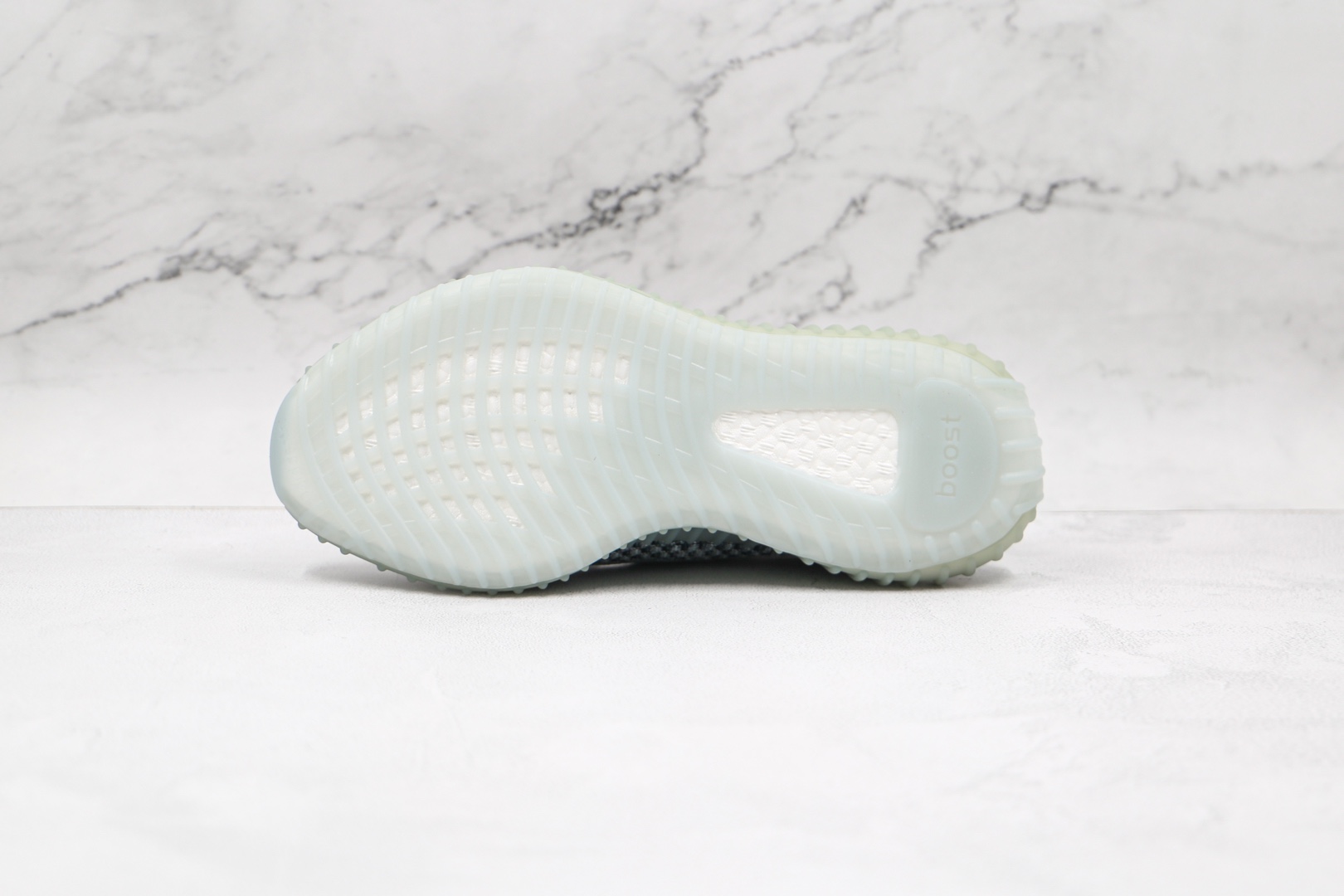 椰子350 V2 信风蓝运动鞋 水洗丹宁