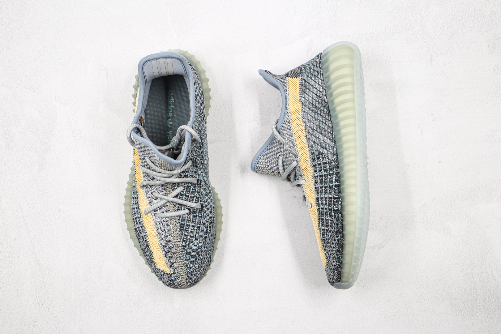 椰子350 V2 信风蓝运动鞋 水洗丹宁