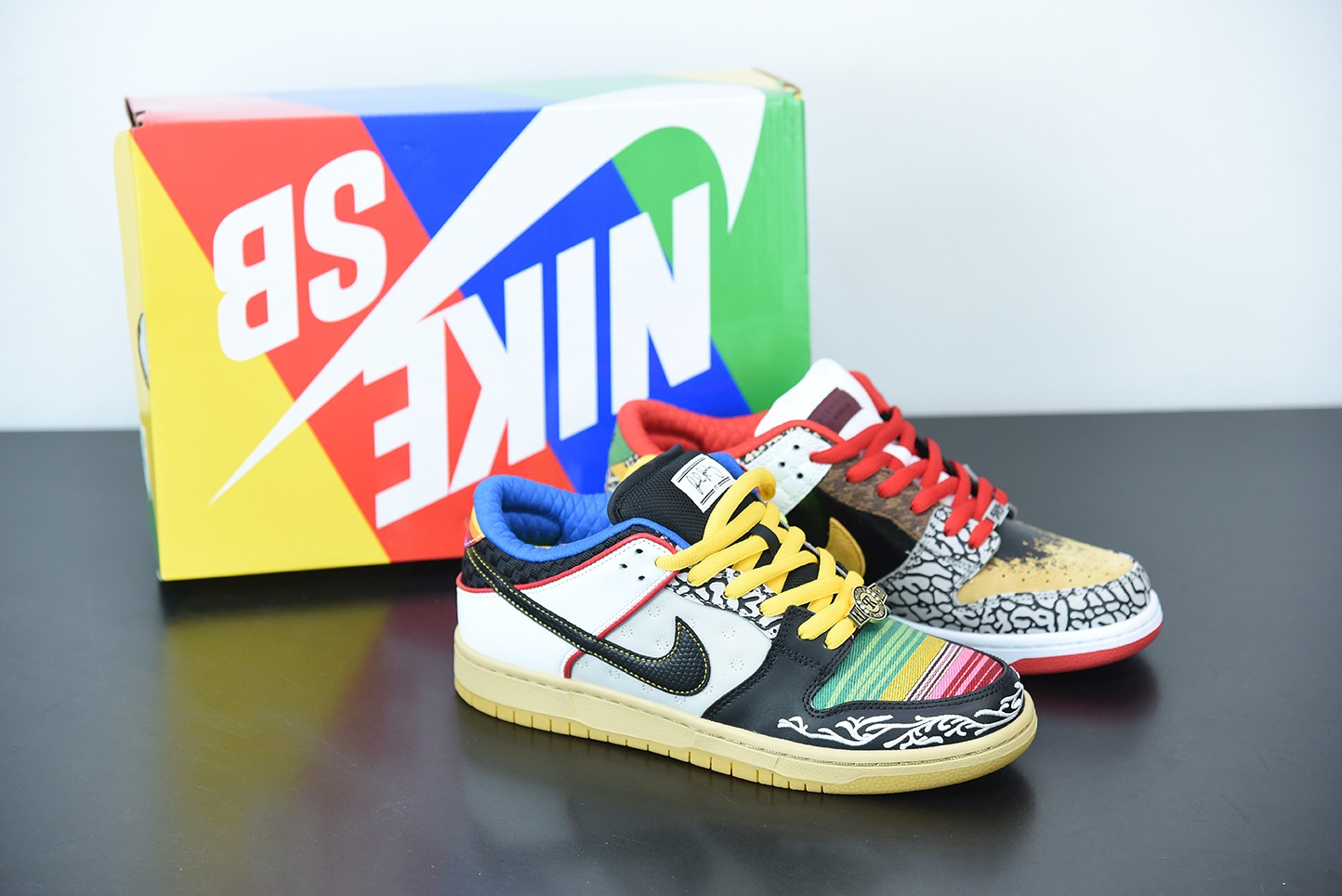NK SB Dunk Low " What The Paul " 彩色拼接 不对称鸳鸯低帮运动鞋 货号:CZ2239-600