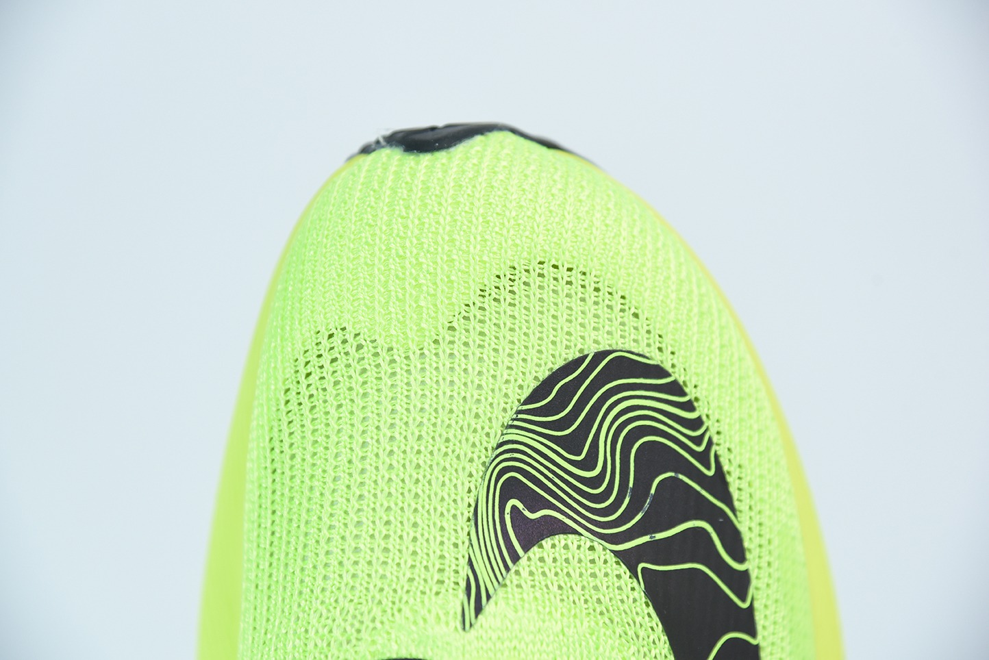 NK Air Zoom Alphafly NEXT%气垫马拉松 黑绿男女同款运动鞋 货号：DC5238-702