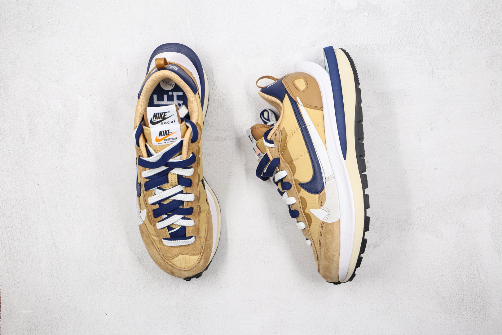 🧧 H0 H0 卡其色 黄蓝色