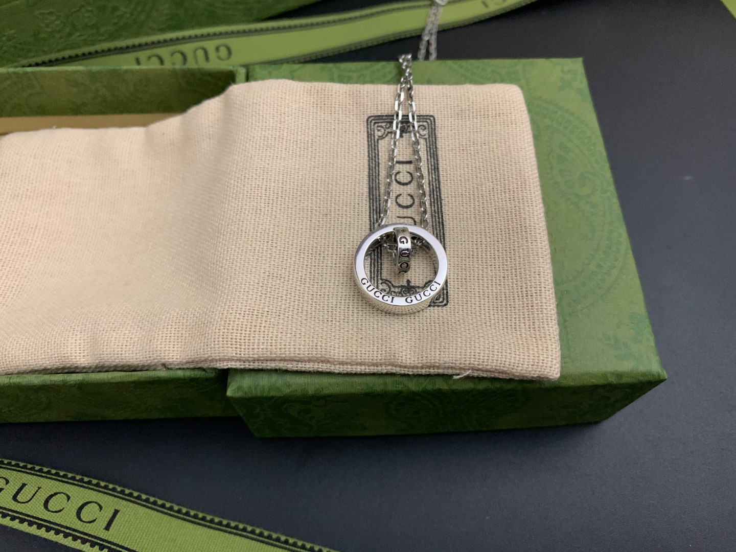 NO:104477,gucci fashion simple style double ring chain summer hot Korean version versatile length 50 5 cm, Gucci necklace, gucci, gucci, necklace19860909gucci 古驰时尚 简约风格 双环套链 夏天爆款 韩版百搭款 长度50 5 厘米,古驰项链,gucci,gucci,necklace,Jewelry