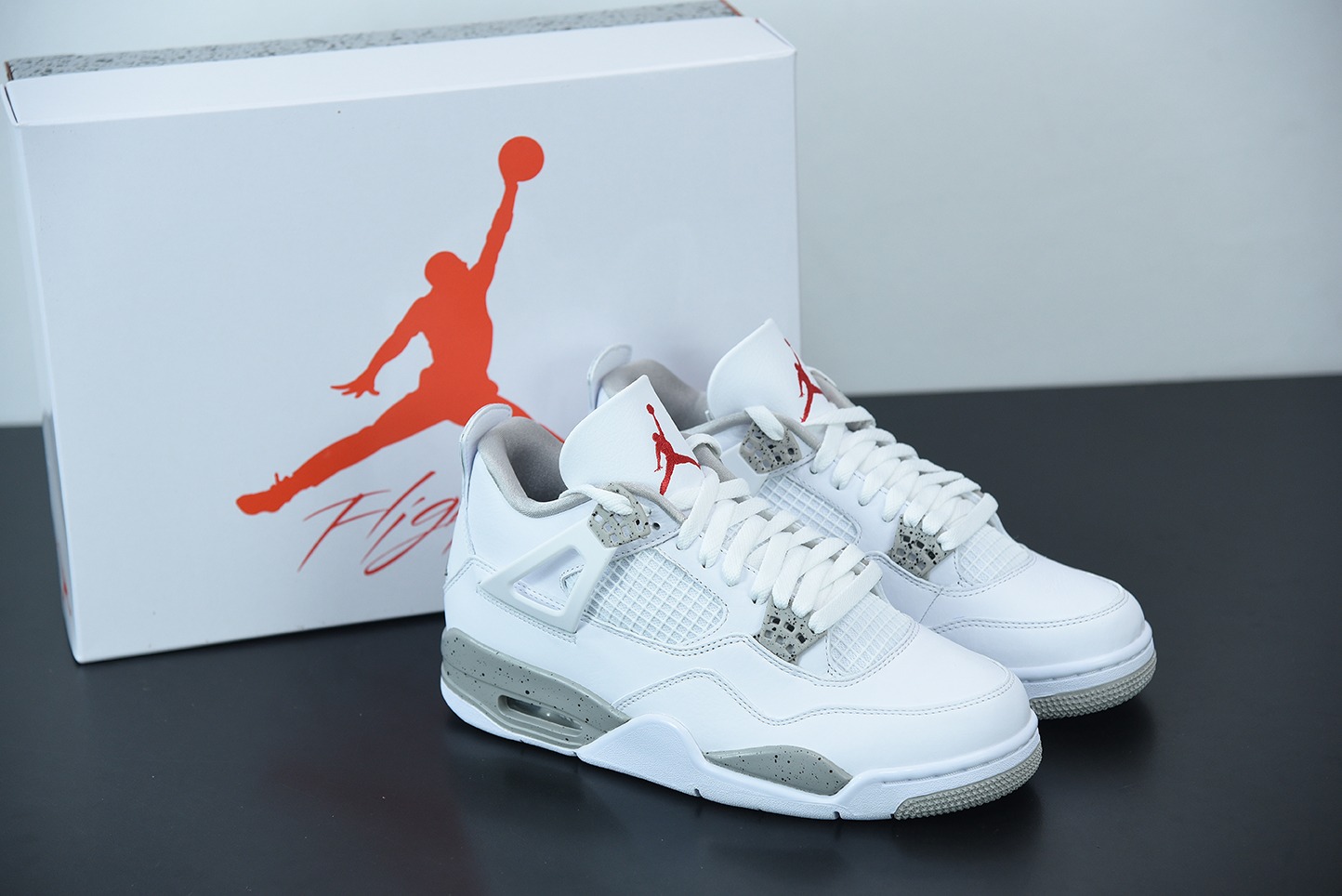 Air Jordan 4“White Oreo”KLAJ4 乔4白奥利奥中帮运动鞋 货号：CT8527-100