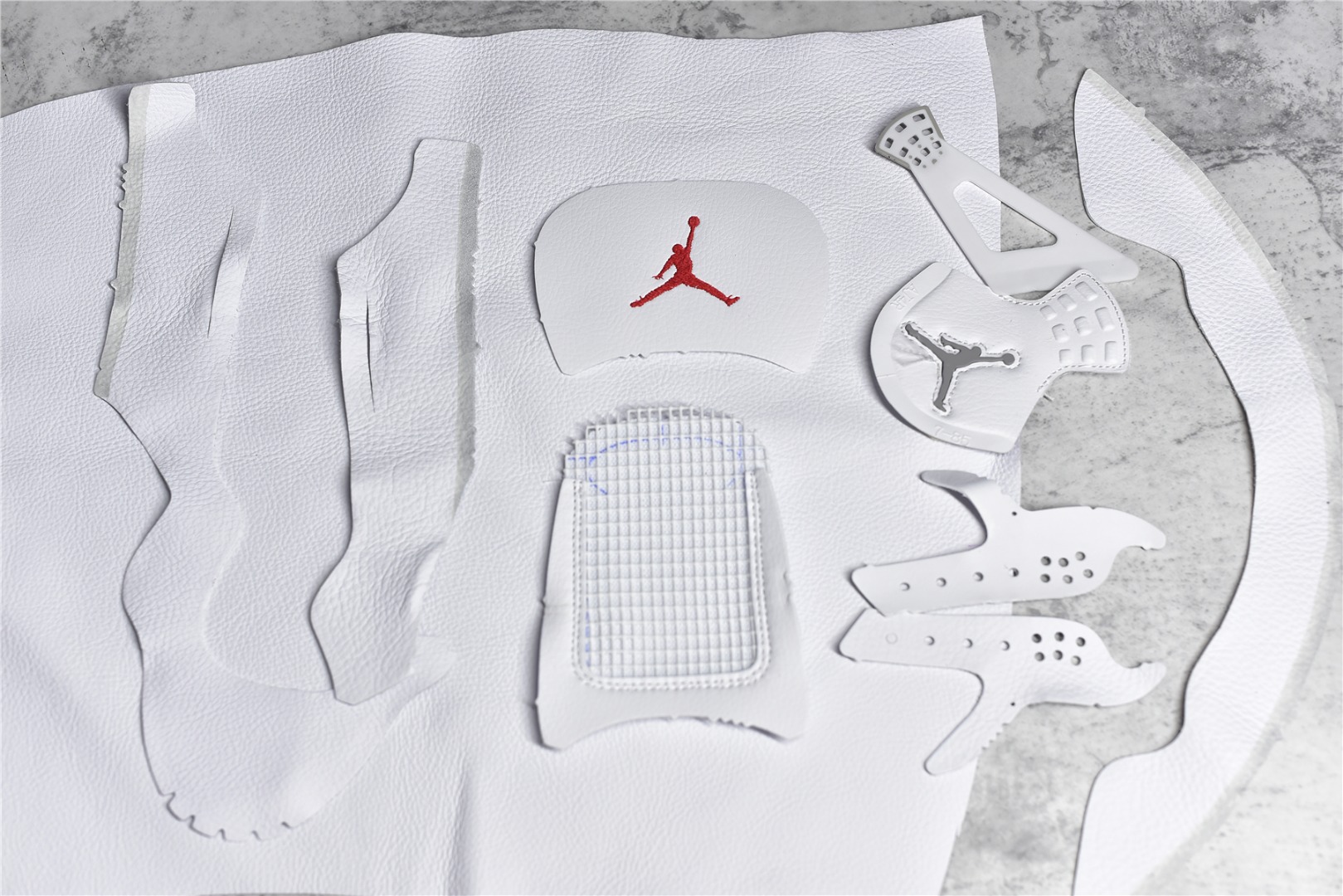 AJ4白奥利奥尺码40-47.5总裁PK版出品--AirJordan4Oreo白奥利奥灰白红泼墨CT85